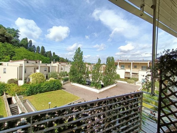 appartamento in vendita a Scandicci in zona Scandicci Alto