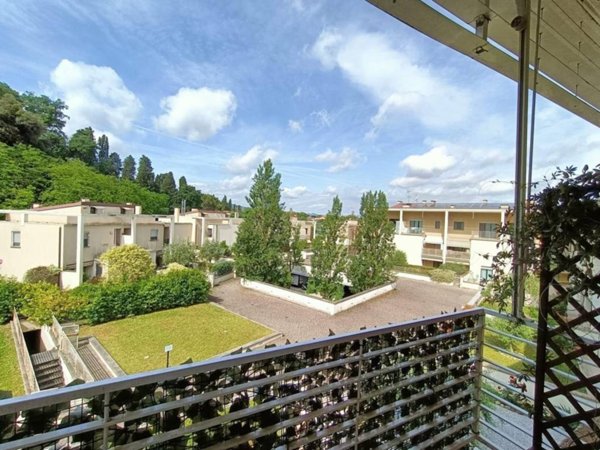 appartamento in vendita a Scandicci in zona Scandicci Alto