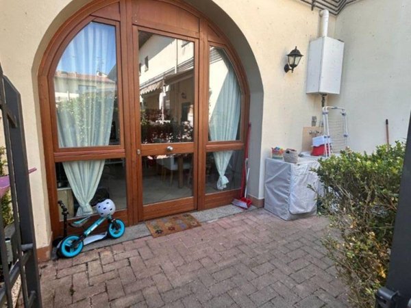 casa indipendente in vendita a Scandicci