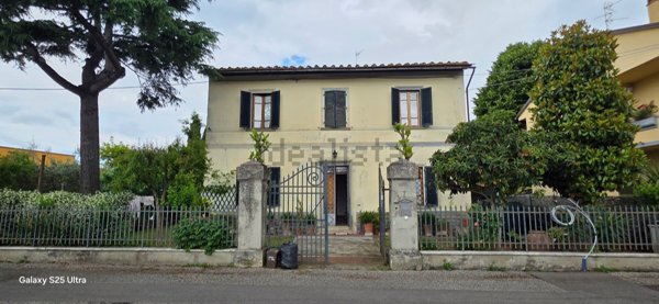 casa indipendente in vendita a Scandicci in zona Badia a Settimo