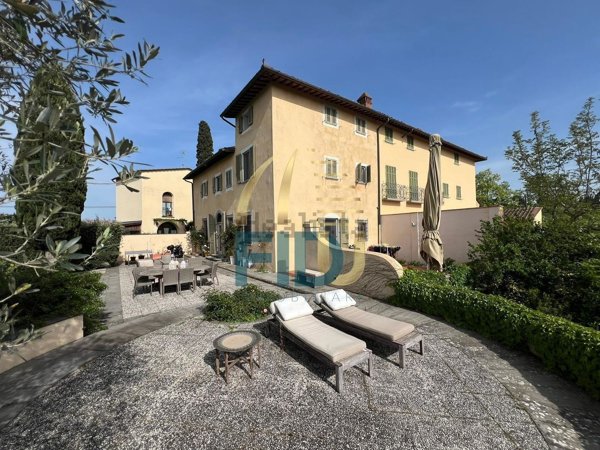 casa indipendente in vendita a Scandicci