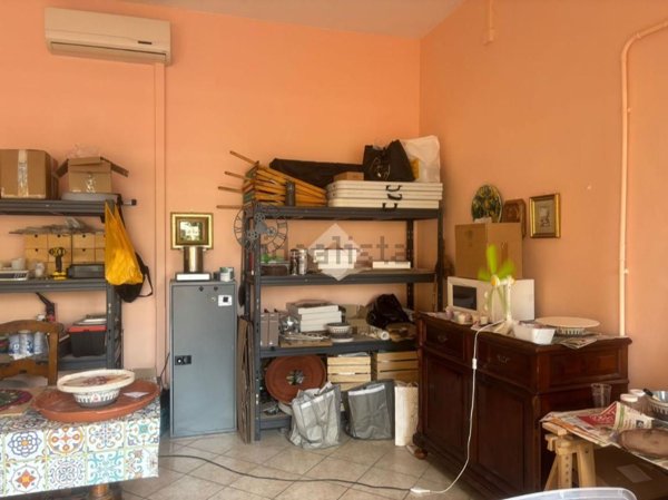 ufficio in vendita a Scandicci in zona Casellina
