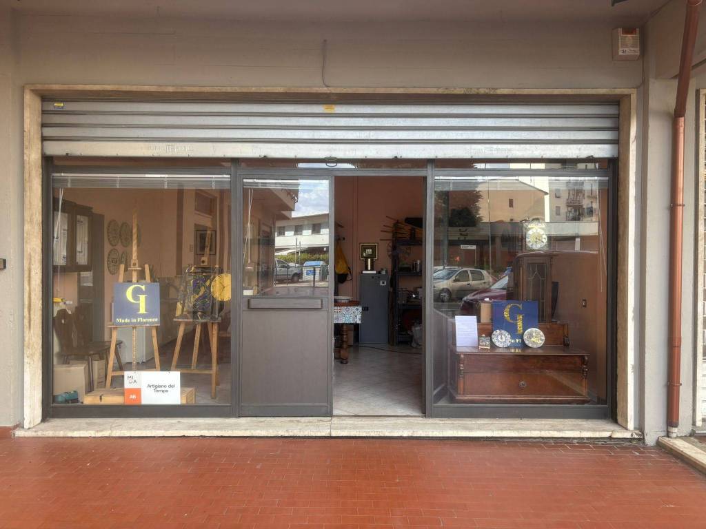 negozio in vendita a Scandicci in zona Casellina