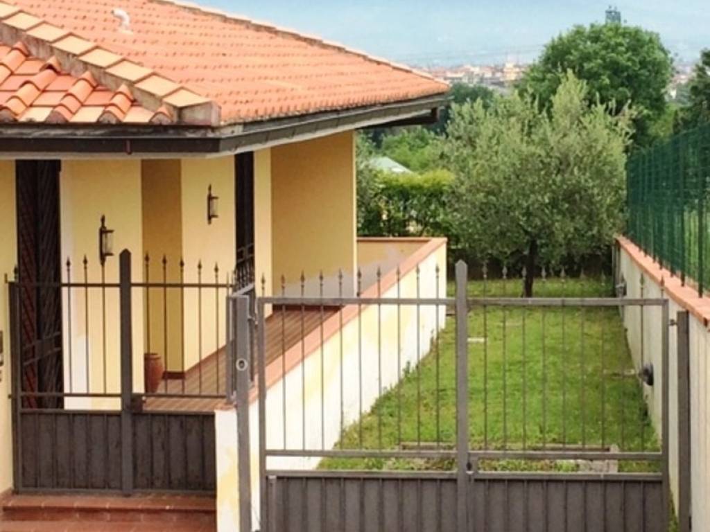 casa indipendente in vendita a Scandicci in zona San Martino alla Palma