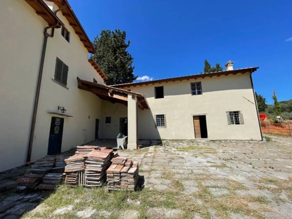 casa indipendente in vendita a Scandicci in zona San Vincenzo a Torri