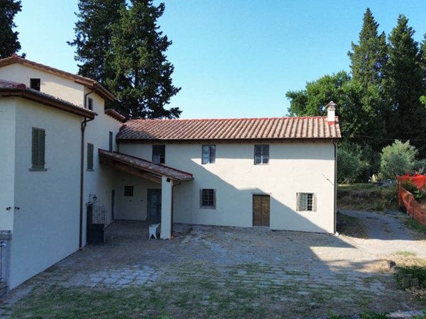 casa indipendente in vendita a Scandicci in zona San Vincenzo a Torri