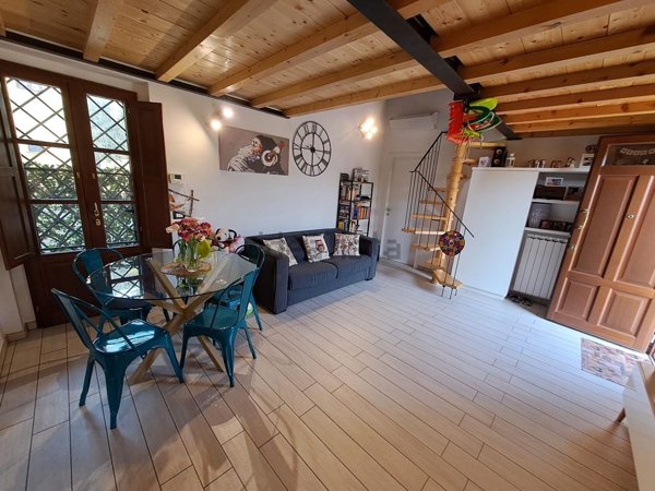 casa semindipendente in vendita a Scandicci in zona Casellina