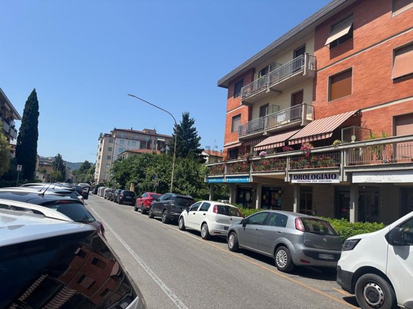 casa semindipendente in vendita a Scandicci