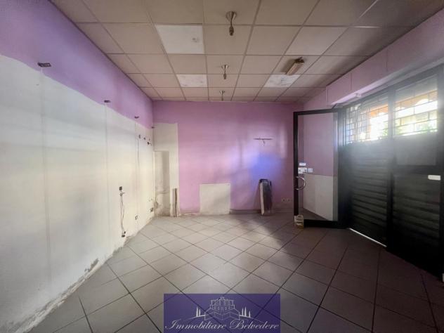 negozio in vendita a Scandicci