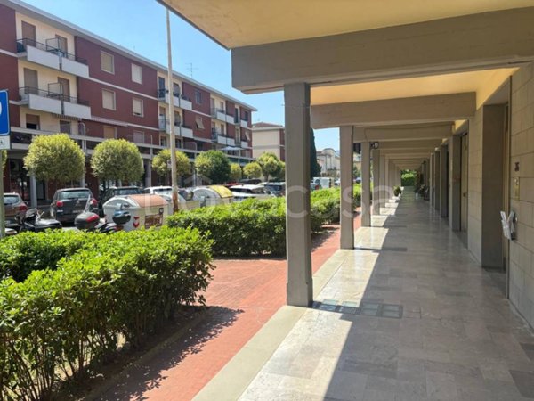 negozio in vendita a Scandicci