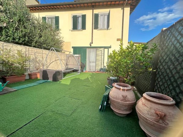 casa indipendente in vendita a Scandicci