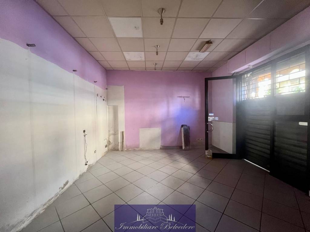 negozio in vendita a Scandicci