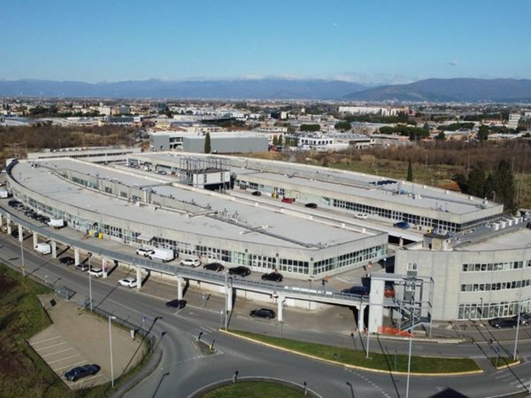 ufficio in vendita a Scandicci in zona Casellina