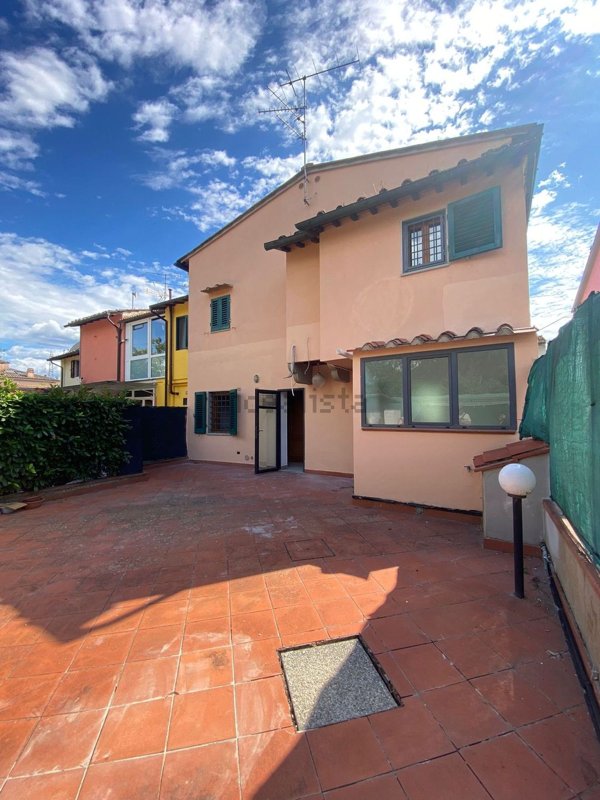 casa indipendente in vendita a Scandicci