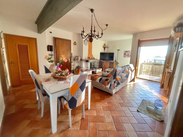 appartamento in vendita a Scandicci in zona Badia a Settimo