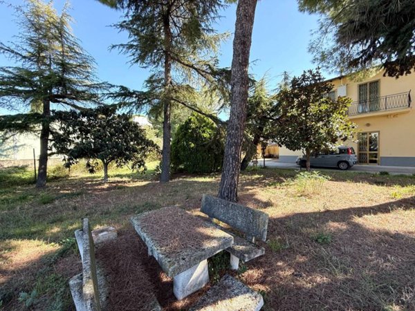 casa indipendente in vendita a Scandicci