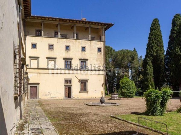 casa indipendente in vendita a Scandicci