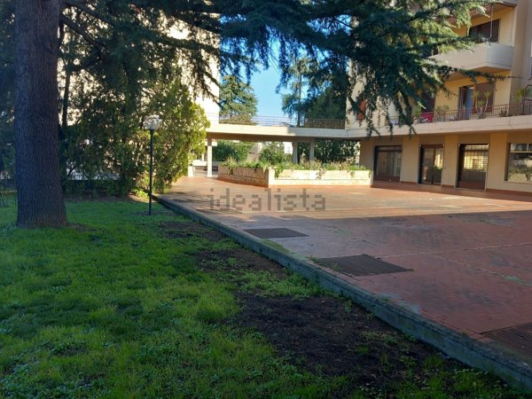 locale di sgombero in vendita a Scandicci