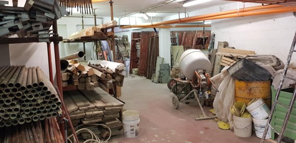 locale di sgombero in vendita a Scandicci