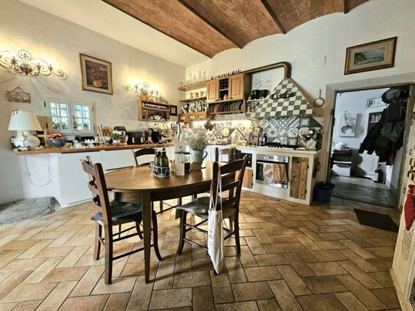 appartamento in vendita a Scandicci in zona San Vincenzo a Torri
