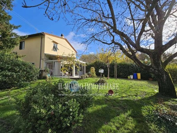 casa indipendente in vendita a Scandicci in zona San Vincenzo a Torri