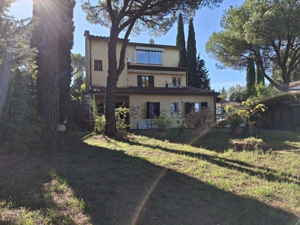 casa indipendente in vendita a Scandicci in zona Mosciano