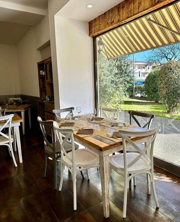 negozio in vendita a Scandicci in zona Badia a Settimo