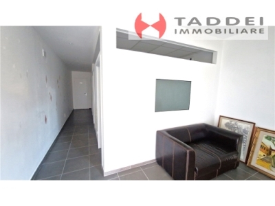 negozio in vendita a Scandicci