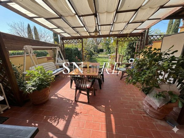 casa indipendente in vendita a Scandicci