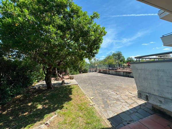 casa indipendente in vendita a Scandicci