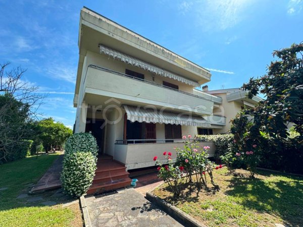 casa indipendente in vendita a Scandicci