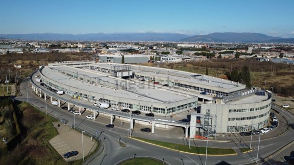 ufficio in vendita a Scandicci in zona Casellina