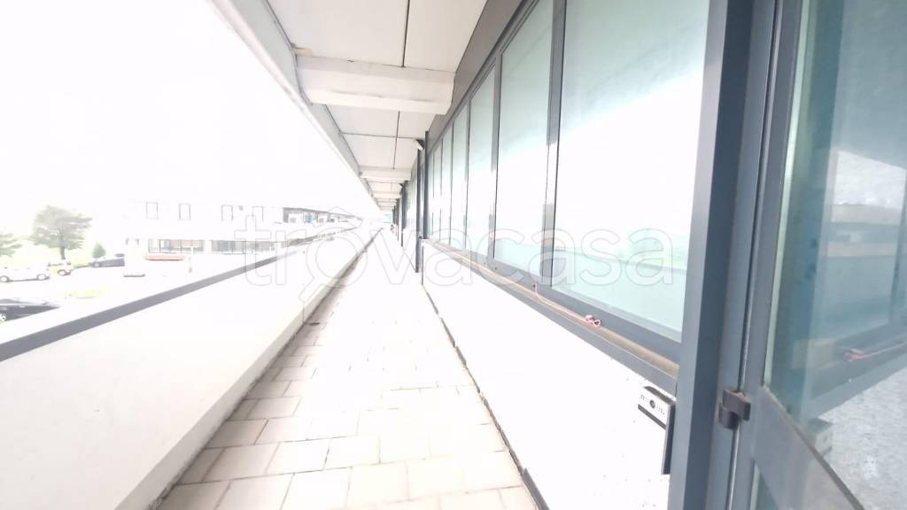 locale commerciale in vendita a Scandicci