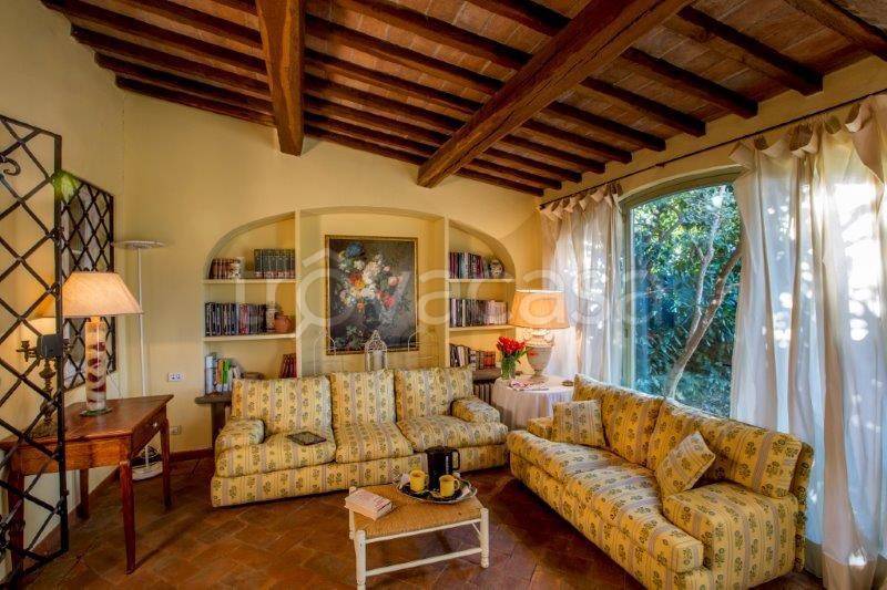 casa indipendente in vendita a Scandicci