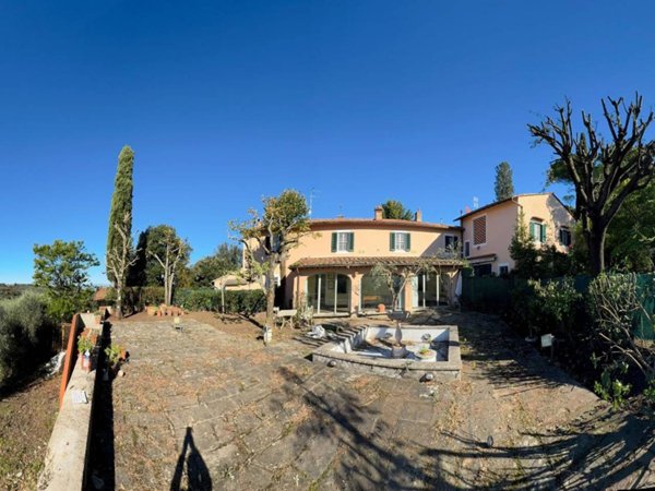 casa indipendente in vendita a Scandicci