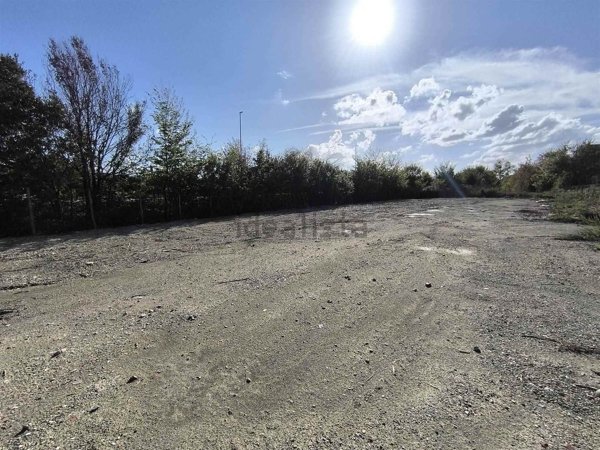 locale commerciale in vendita a Scandicci