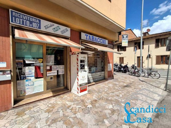 negozio in vendita a Scandicci in zona San Giusto