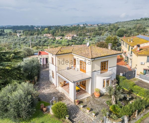 casa indipendente in vendita a Scandicci