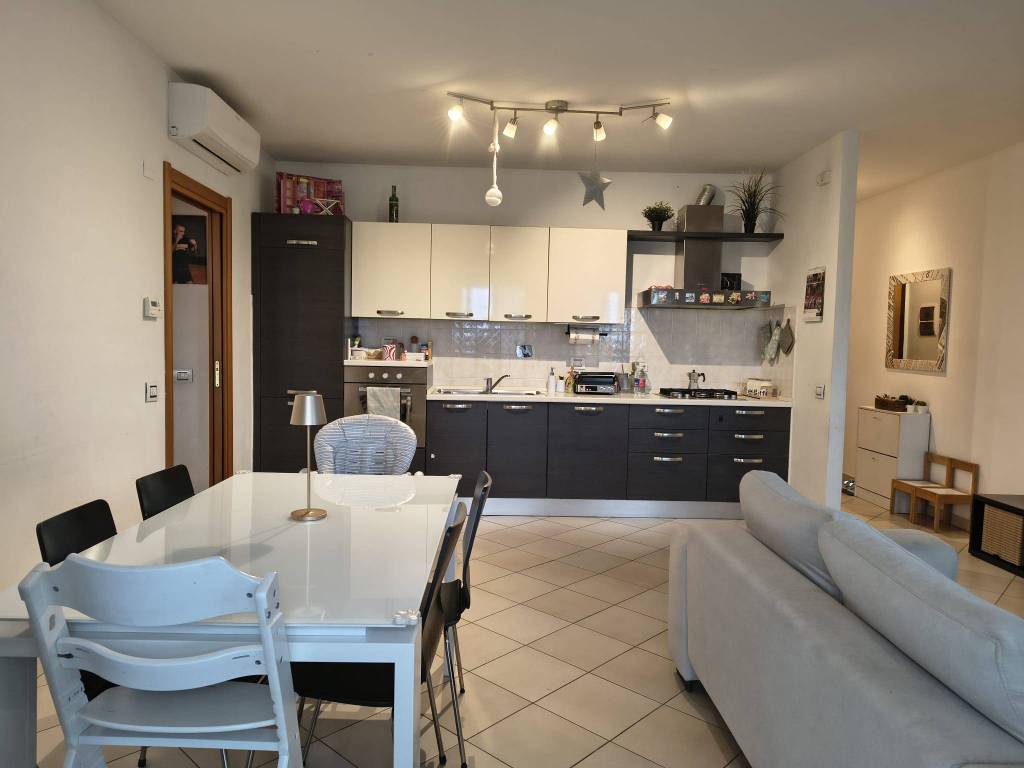 appartamento in vendita a Scandicci in zona Badia a Settimo