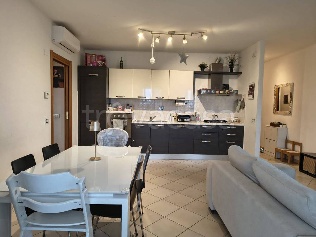 appartamento in vendita a Scandicci in zona Badia a Settimo