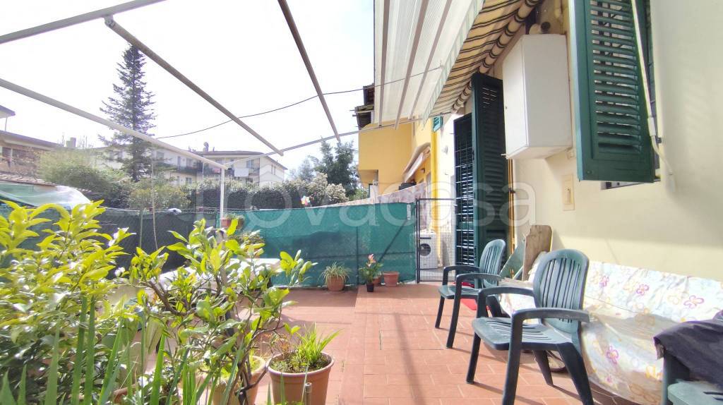 casa semindipendente in vendita a Scandicci