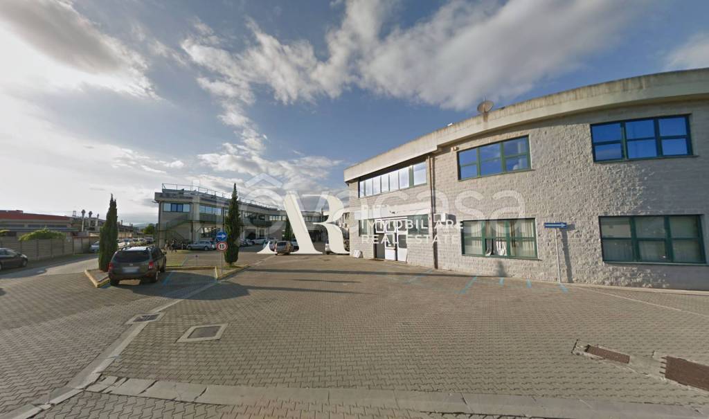 negozio in vendita a Scandicci