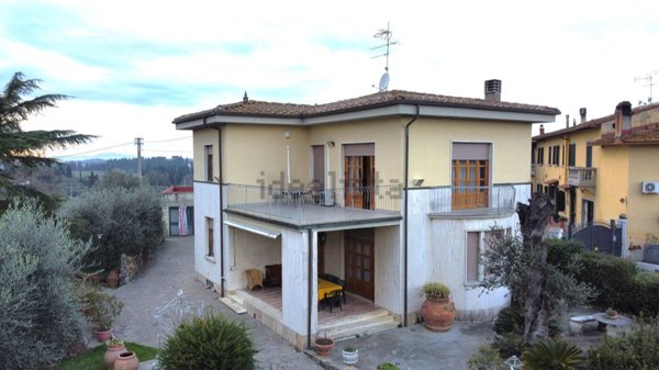 casa indipendente in vendita a Scandicci