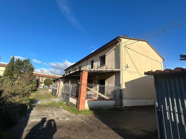 casa indipendente in vendita a Scandicci in zona Badia a Settimo