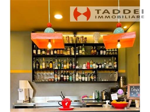 negozio in vendita a Scandicci in zona Casellina
