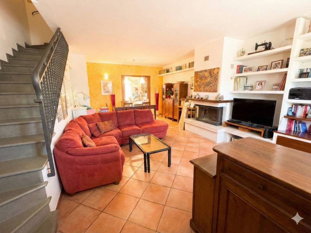 casa indipendente in vendita a Scandicci in zona Santa Maria a Marciola