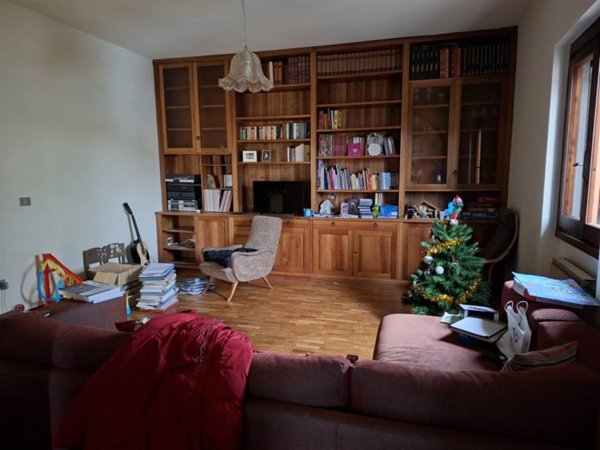 casa indipendente in vendita a Scandicci