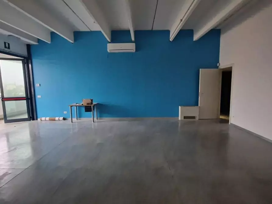 capannone in vendita a Scandicci