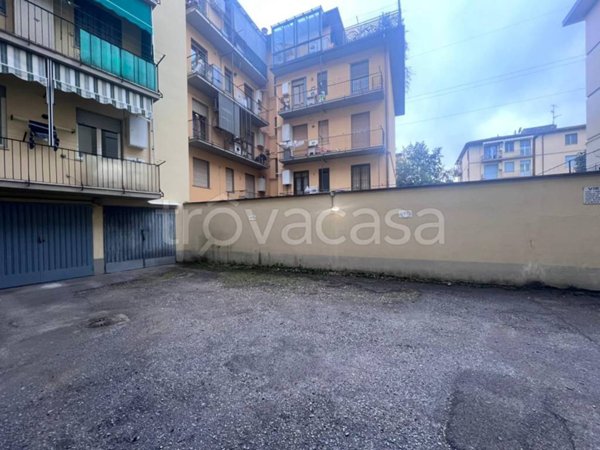 locale di sgombero in vendita a Scandicci