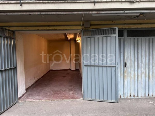 locale di sgombero in vendita a Scandicci